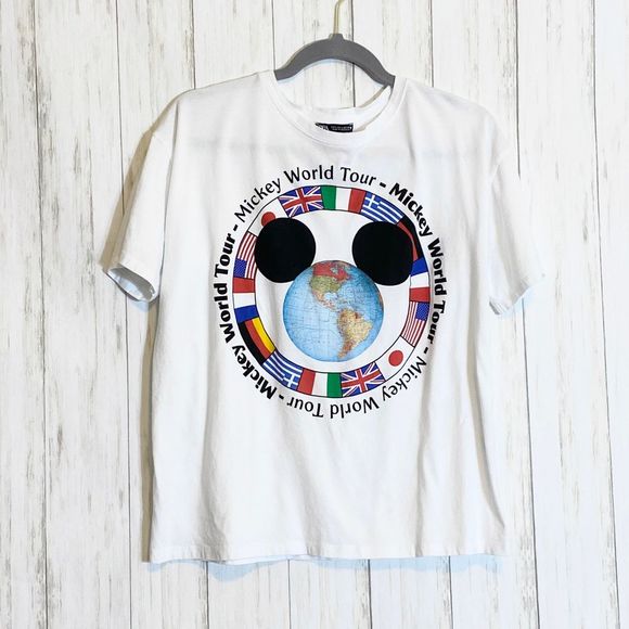 Zara Disney Mickey World Tour Graphic 